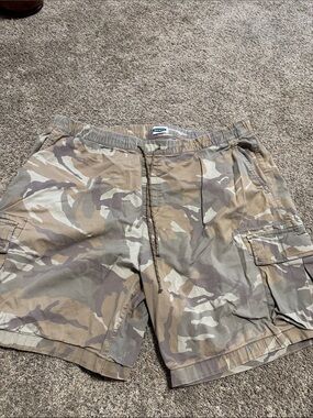 Old Navy Men's Camo Cargo Shorts - Tan & Green